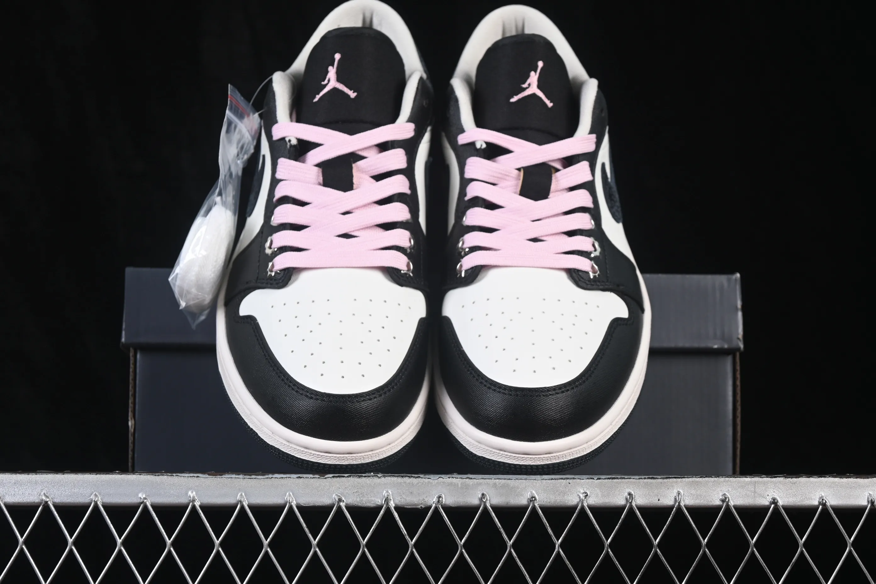 All categories Air Jordan Jordan series basketball shoes Air Jordan 1 Low Air Jordan 1 Low AJ1 Joe 1 burst pattern black and white low-top retro culture basketball shoes II0595-001